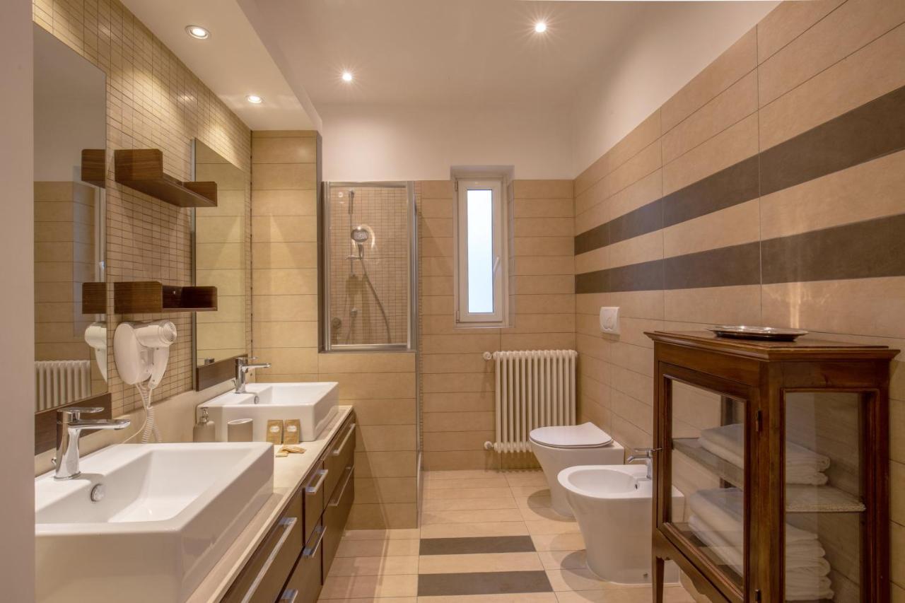 94 Luxury * Roma